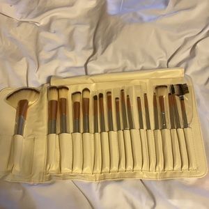 Makeup brush set